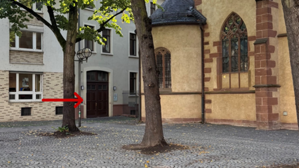 Außenansicht der Beratungsstelle in der Stadtmitte. Der barrierefreie Zugang ist möglich.