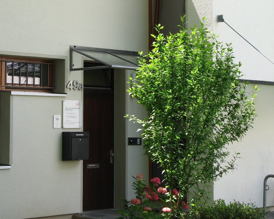 Außenansicht der Beratungsstelle in der Nordweststadt. Der barrierefreie Zugang ist möglich.