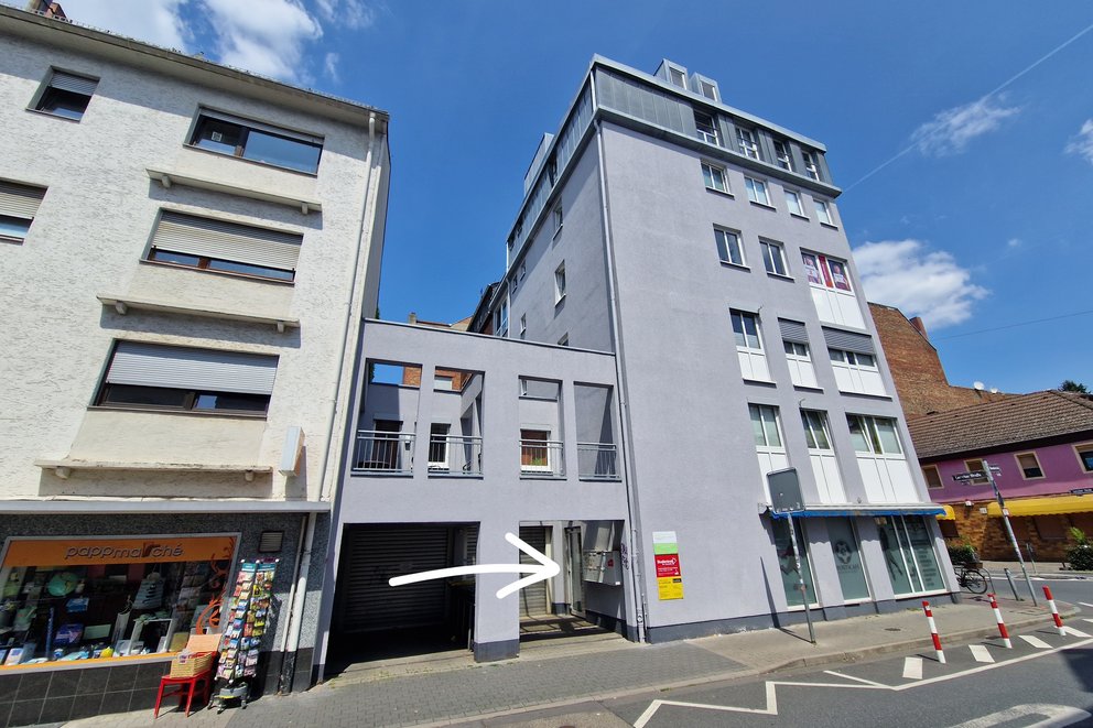 Außenansicht der Beratungsstelle in Rödelheim. Der barrierefreie Zugang ist möglich.