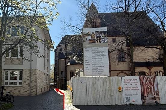 Außenansicht der Beratungsstelle in der Stadtmitte. Der barrierefreie Zugang ist möglich.