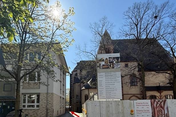 Außenansicht der Beratungsstelle in der Stadtmitte. Der barrierefreie Zugang ist möglich.