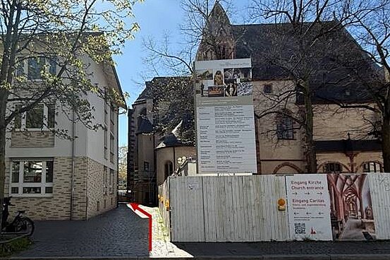 Außenansicht der Beratungsstelle in der Stadtmitte. Der barrierefreie Zugang ist möglich.