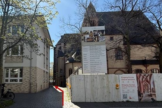 Außenansicht der Beratungsstelle in der Stadtmitte. Der barrierefreie Zugang ist möglich.