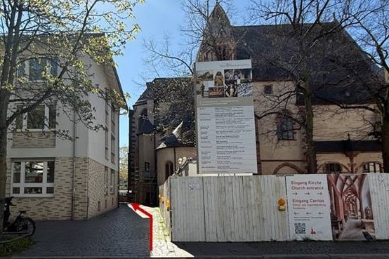 Außenansicht der Beratungsstelle in der Stadtmitte. Der barrierefreie Zugang ist möglich.