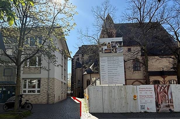 Außenansicht der Beratungsstelle in der Stadtmitte. Der barrierefreie Zugang ist möglich.