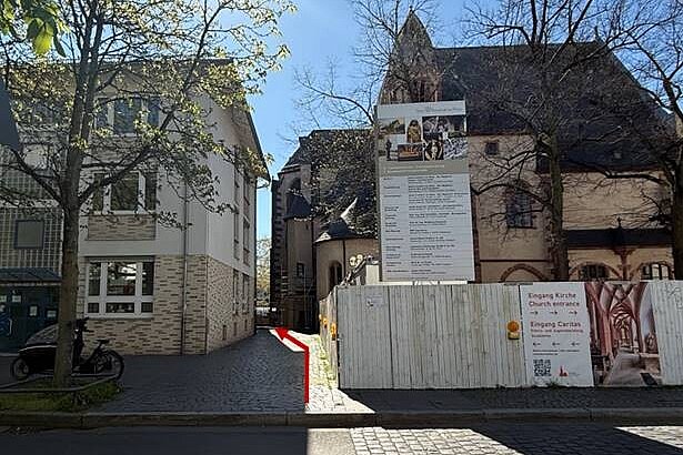 Außenansicht der Beratungsstelle in der Stadtmitte. Der barrierefreie Zugang ist möglich.